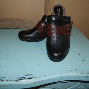 Euro Soft by Sofft Clog Mules Strappy Shoe Size 8.5M